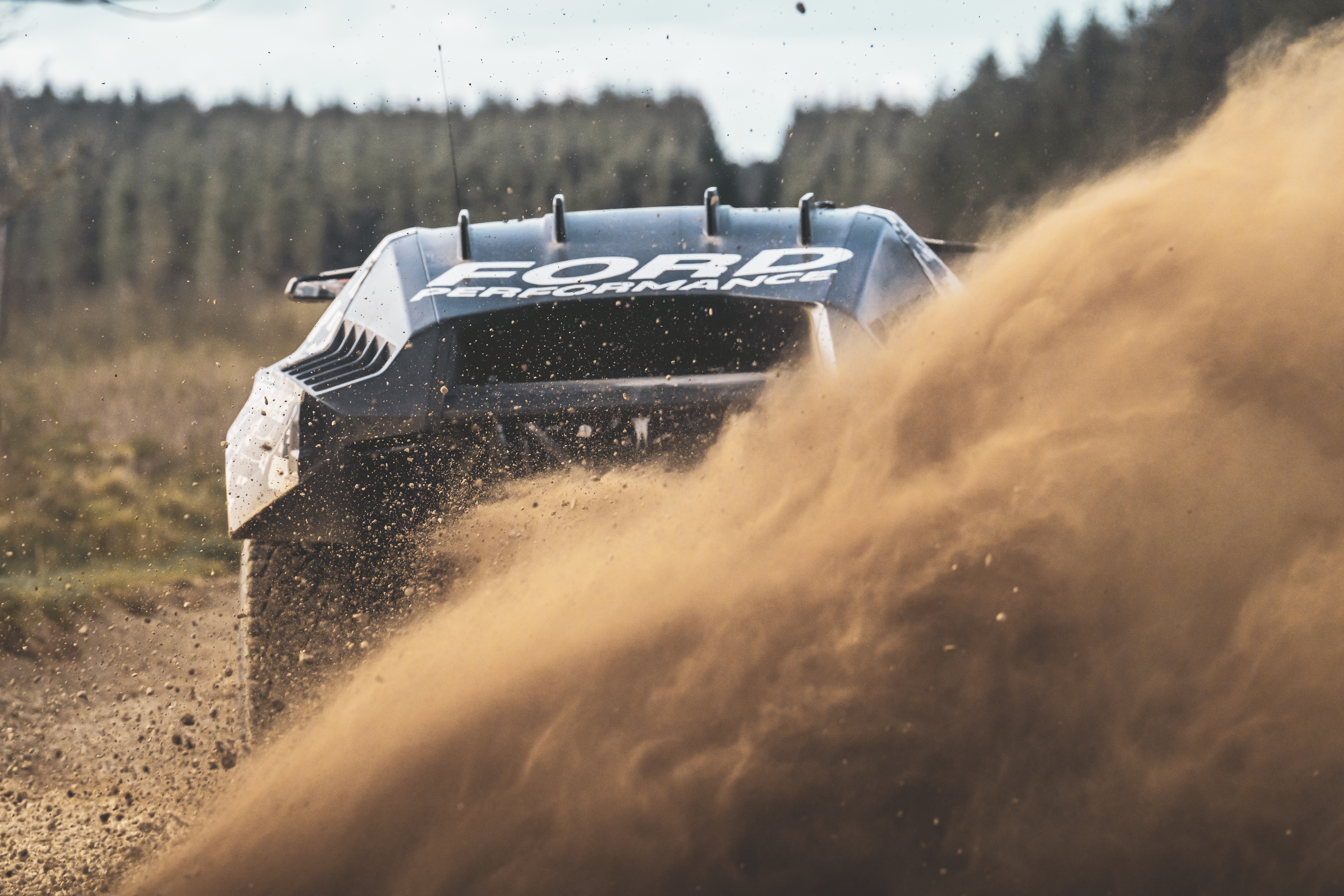 The first look at the 2025 Dakar Rally Ford Raptor contender is here, with Ford Performance. 